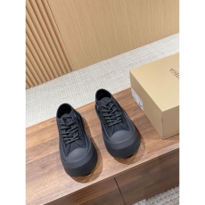 Gucci Casual Shoes